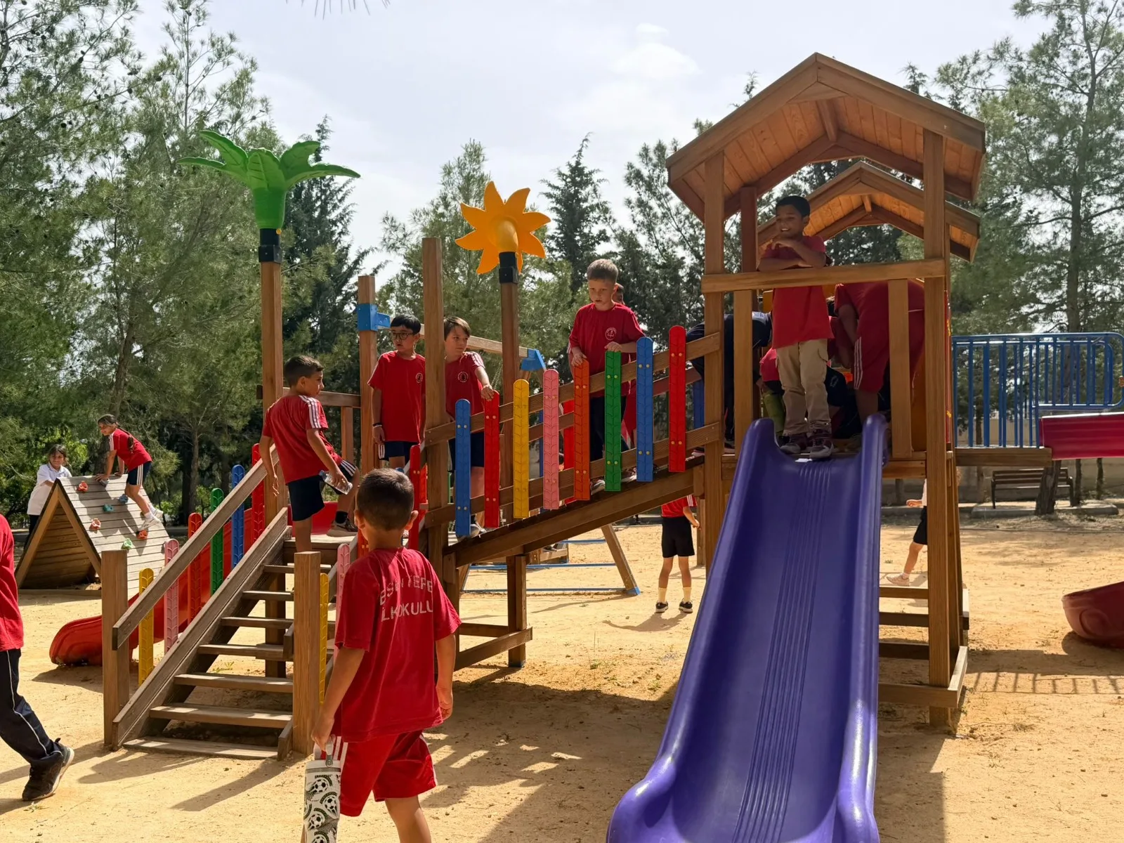 Çatalköy-Esentepe Belediyesi Spor Parkı hizmete açıldı
