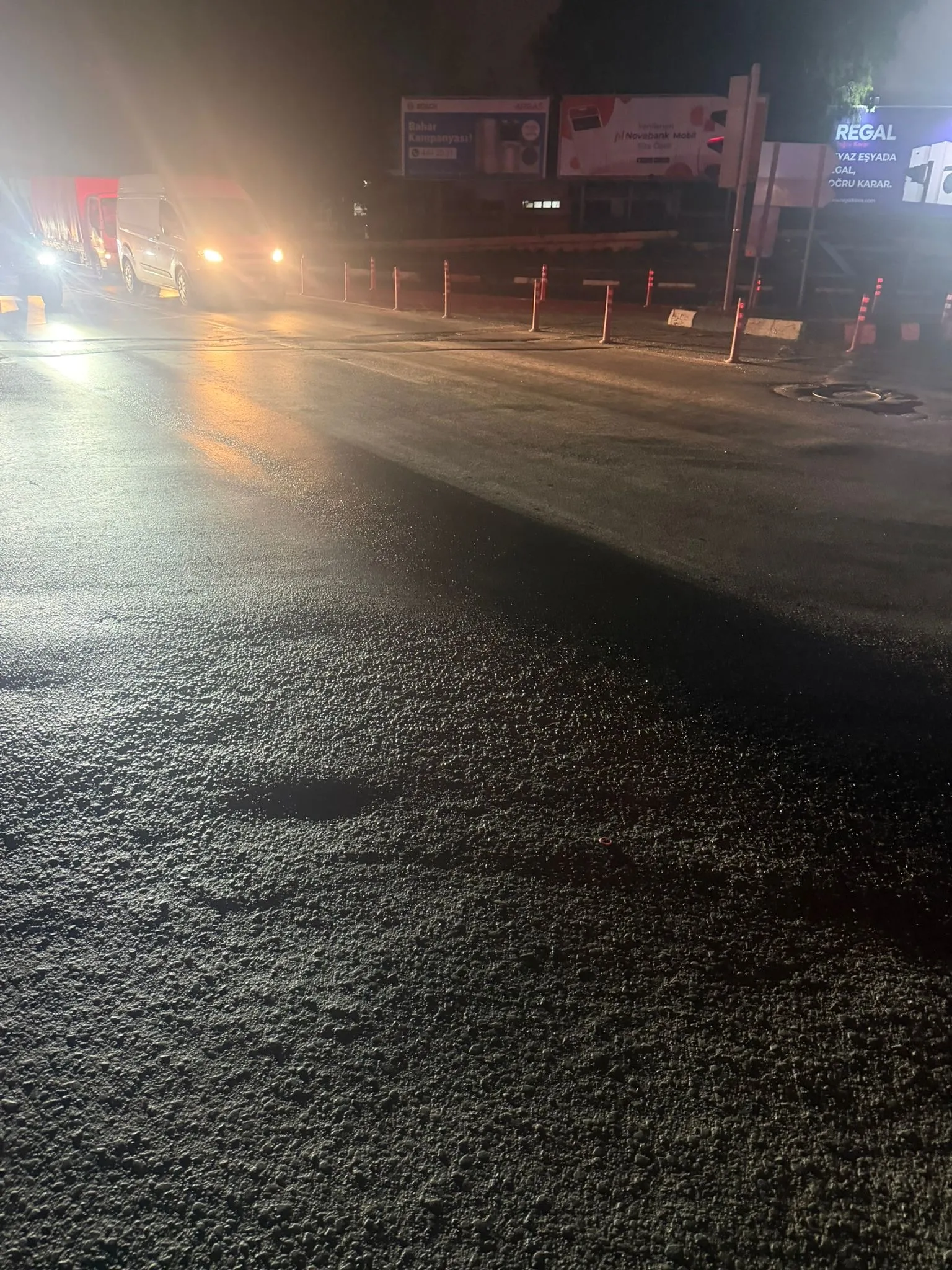 Lefkoşa Gönyeli bölgesinde yola atık madde döküldü