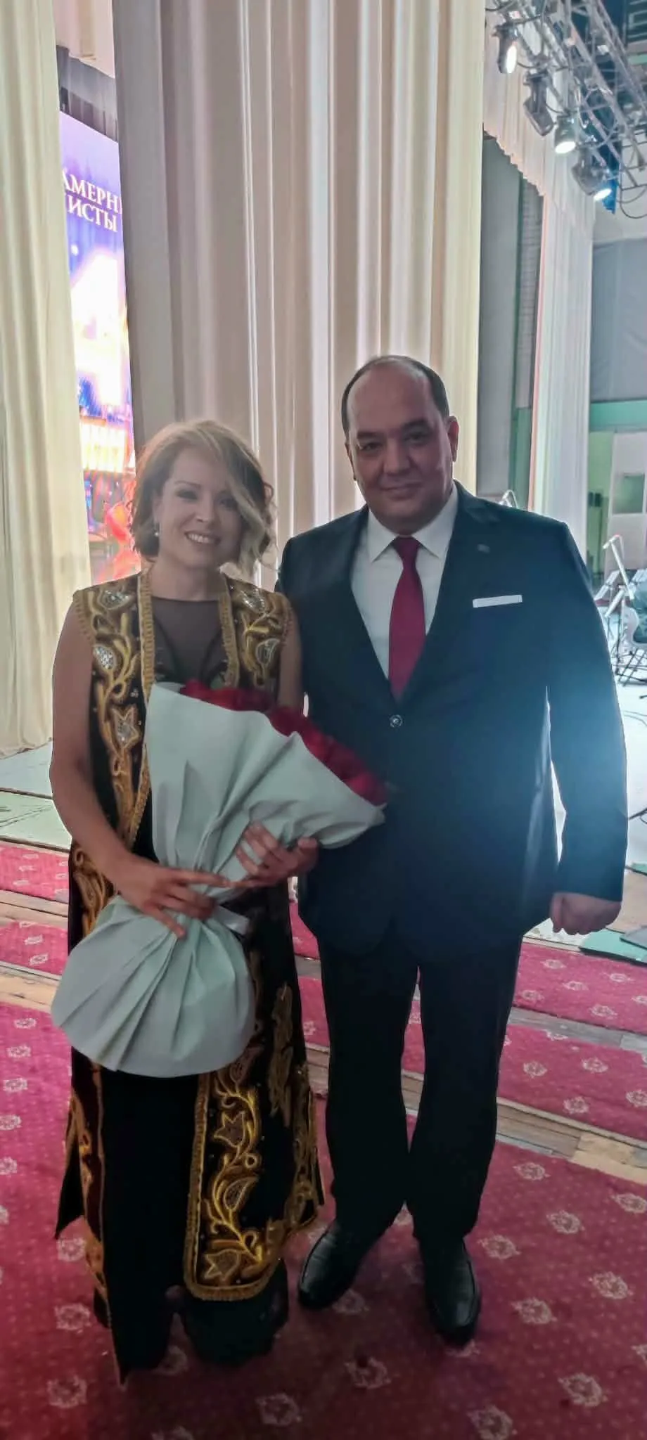 Piyanist Rüya Taner, Taşkent’te düzenlenen gala gecesine katıldı