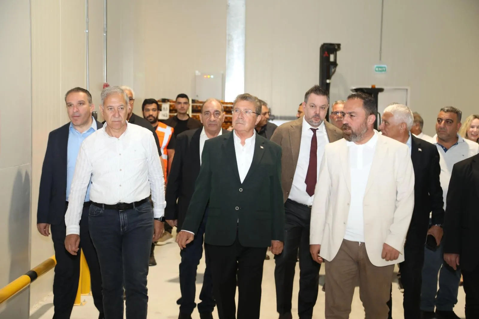 Üstel Güzelyurt Yeni Devlet Hastanesi ve Cypfruvex’teki soğuk hava deposu tesisinde incelemelerde bulundu