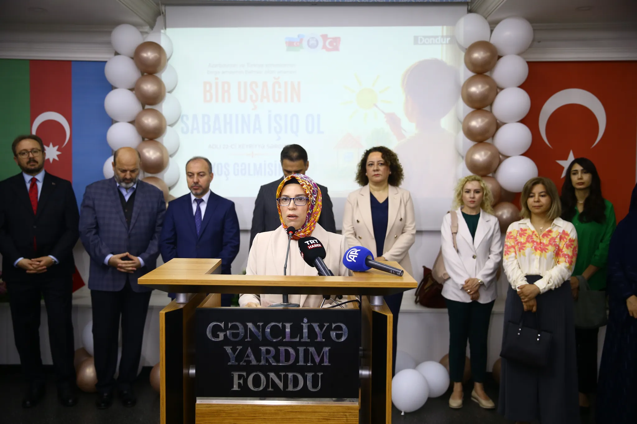 Bakü’de Azerbaycanlı ve Türk kadınlardan ortak kermes: Etkinliğe KKTC Bakü Temsilcisi de katıldı