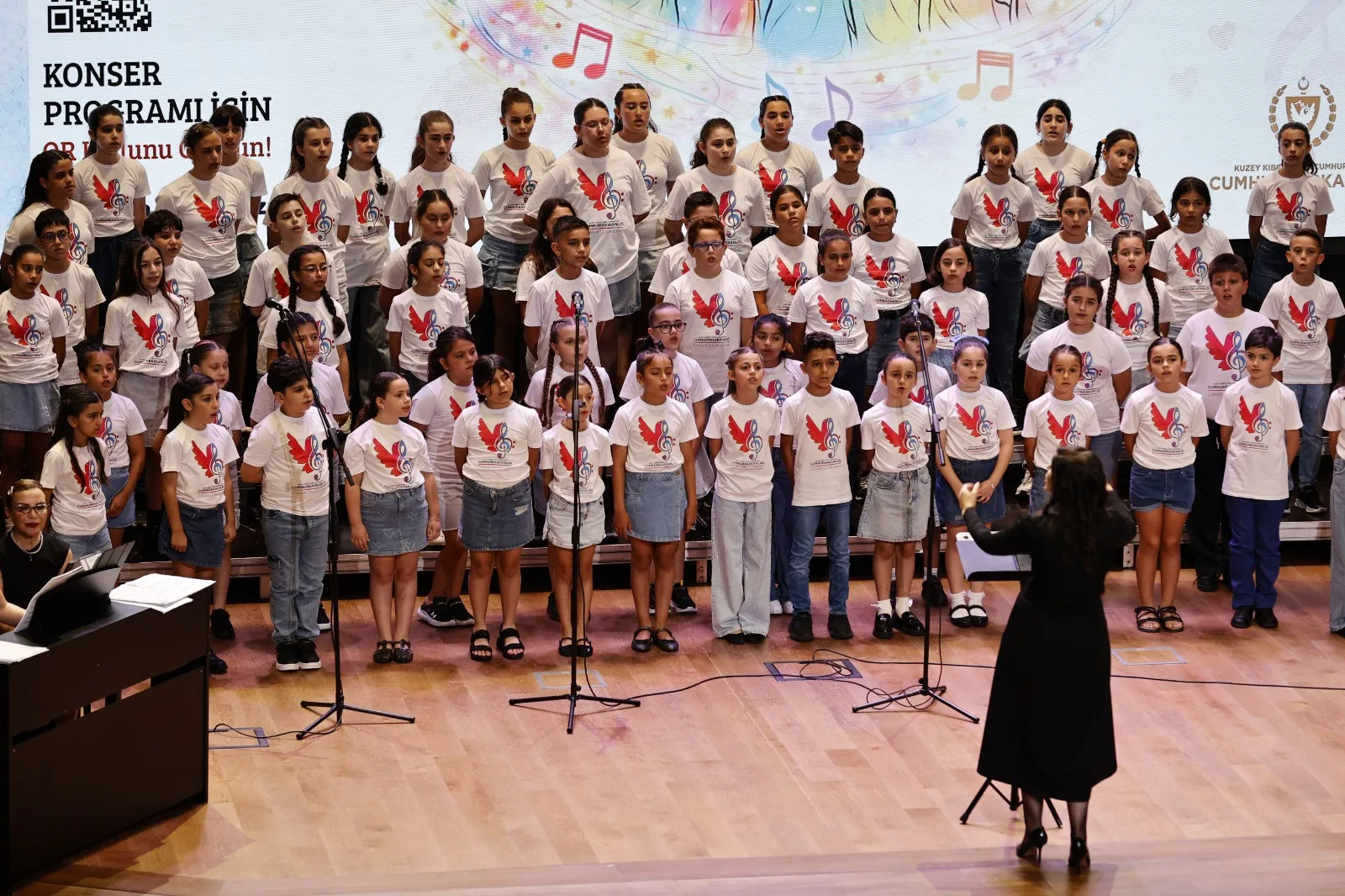 Cumhurbaşkanlığı Çoksesli Çocuk Korosu ilk konserini verdi
