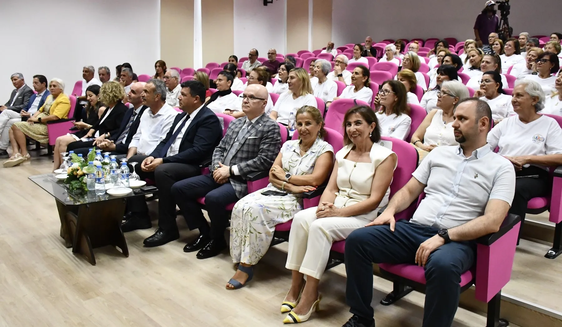 DAÜ 60+ Tazelenme Üniversitesi 1. Yıl Sonu Şöleni yapıldı
