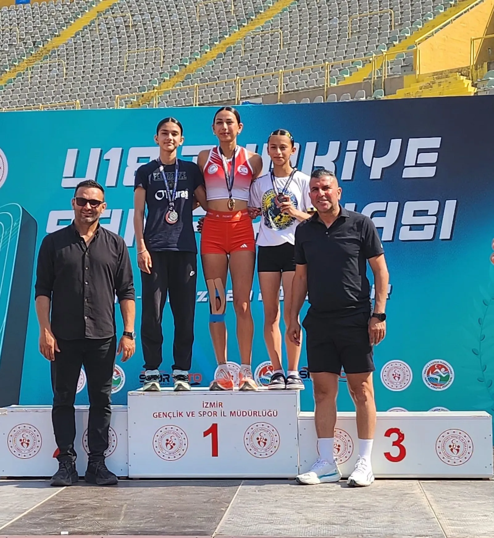 DAÜ sporcusu Ada Kafa, U18 Türkiye Şampiyonu oldu