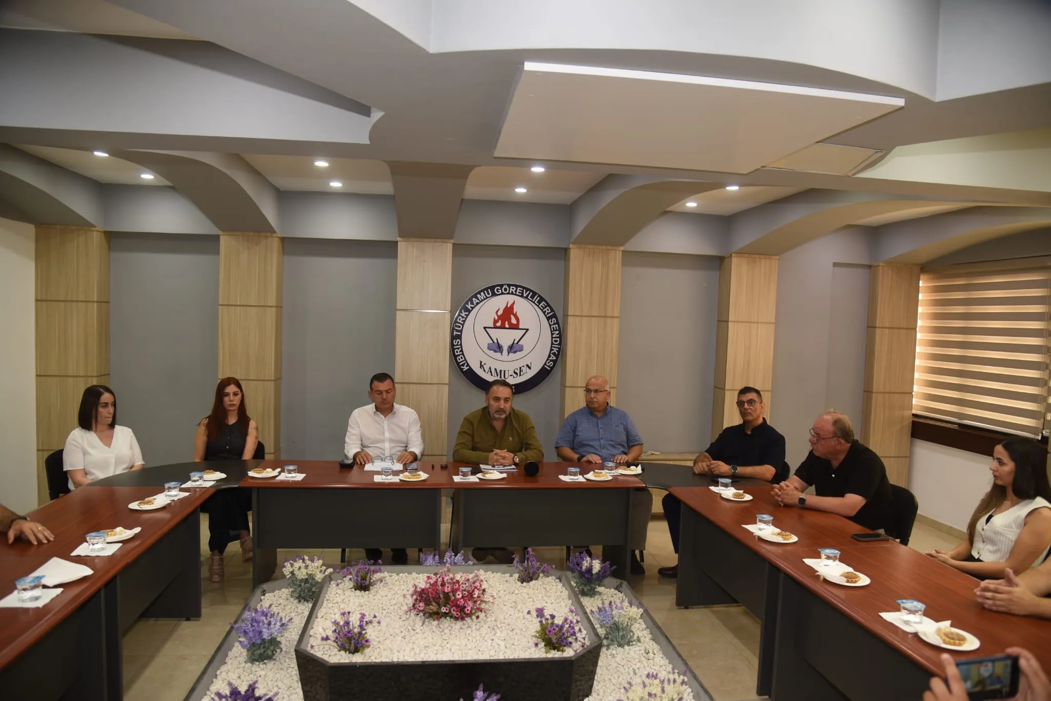 KAMUSEN: “Sözleşmeli personel iş güvencesi talep ediyor."