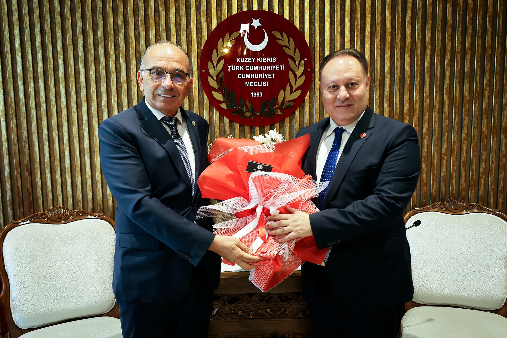 Öztürkler:"Ne verilecek bir karış toprağımız var, ne de Anavatan Türkiye'nin garantörlüğünü tartışırız"