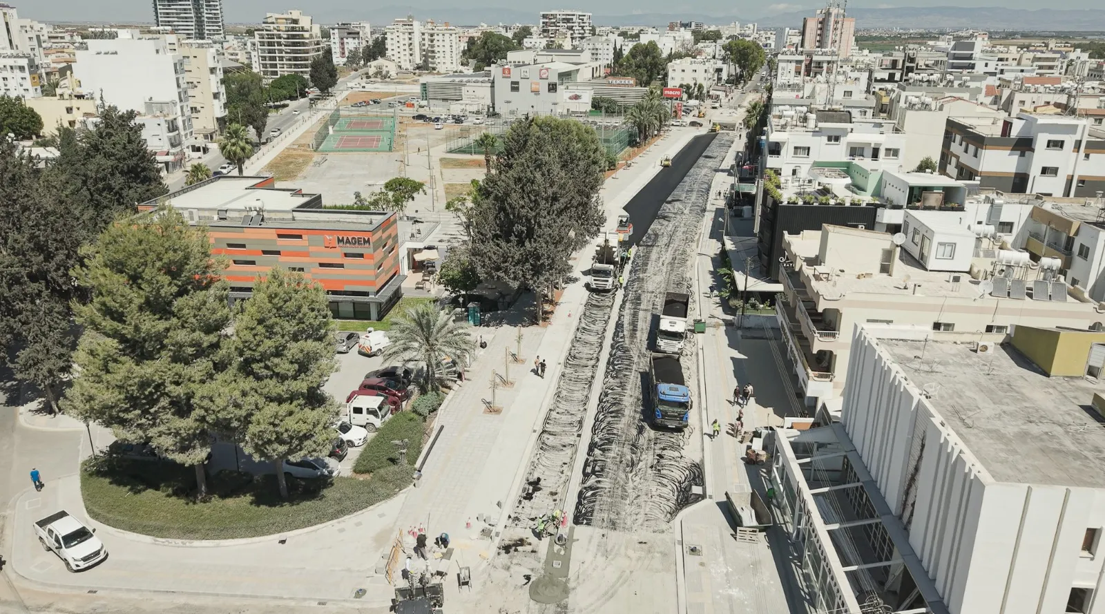 Salamis Yolunda asfaltlama başladı