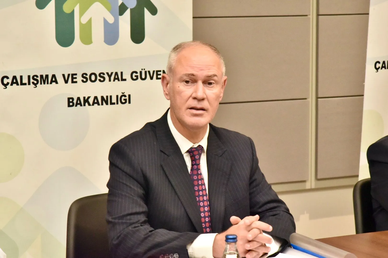 "Suça Sürüklenen Çocuklar ve Genç Erişkinler İçin Rehabilitasyon ve Tahliye Sonrası Topluma Kazandırma Projesi" protokolü imzalandı
