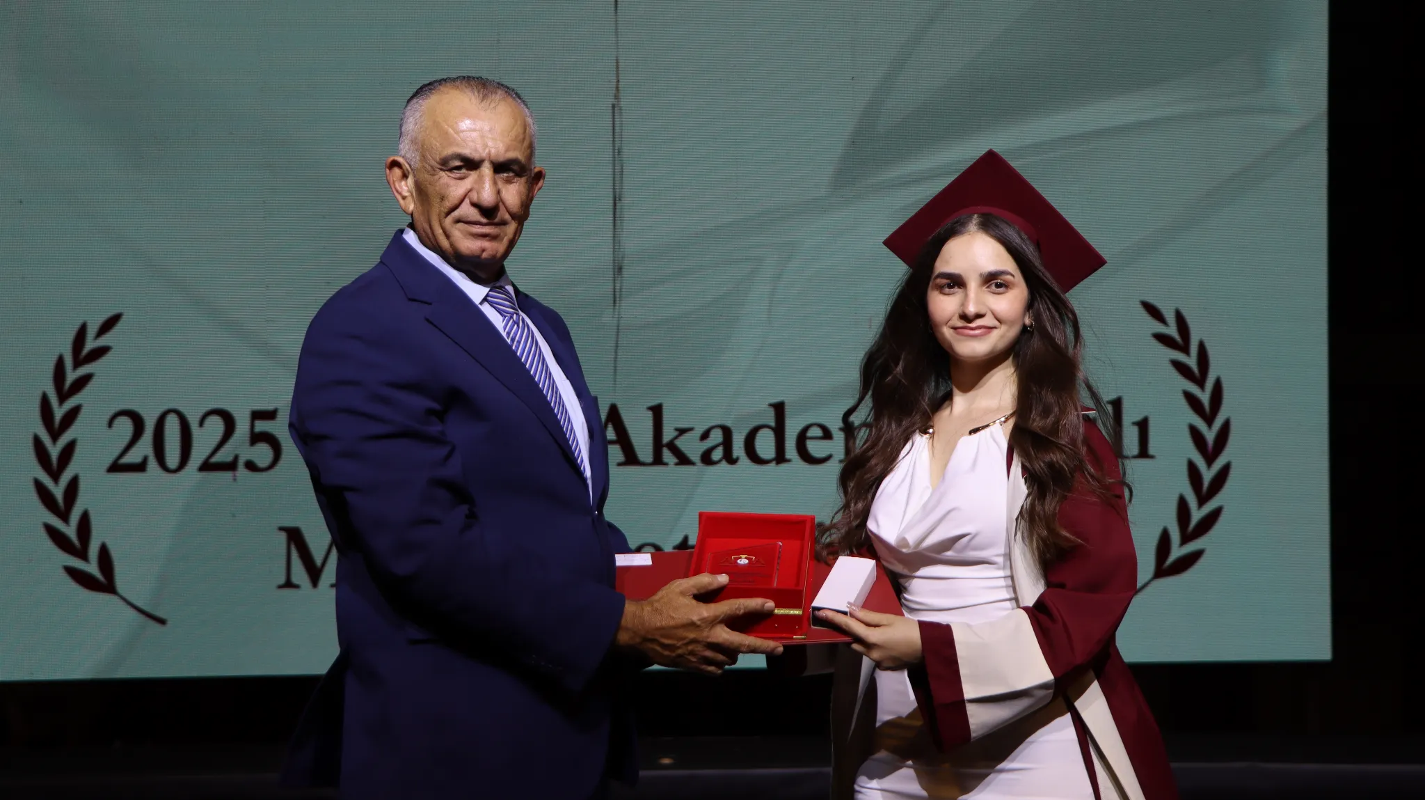 Atatürk Öğretmen Akademisi mezuniyet töreni yapıldı