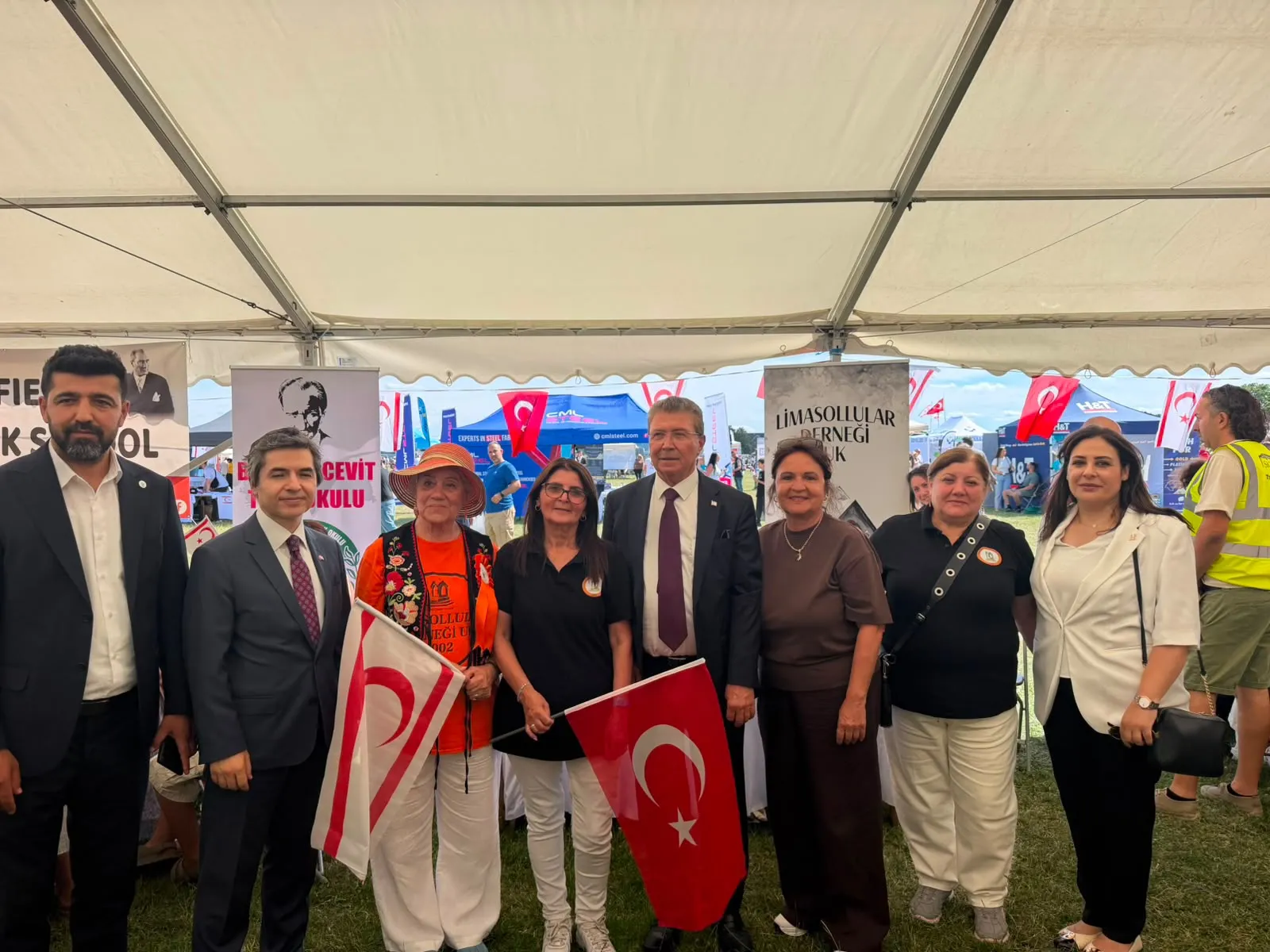 Başbakan Üstel, Londra’da Kıbrıs Türk Festivali’ne katıldı