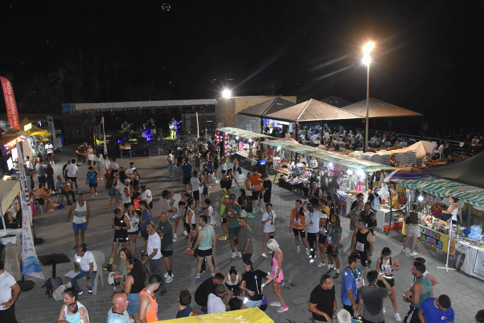 “Karaoğlanoğlu Spor Oyunları ve Deniz Şenliği” sürüyor